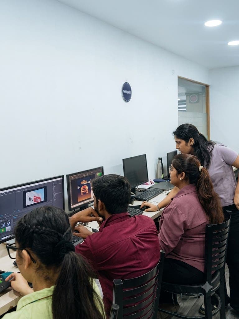Mentor support in the design lab